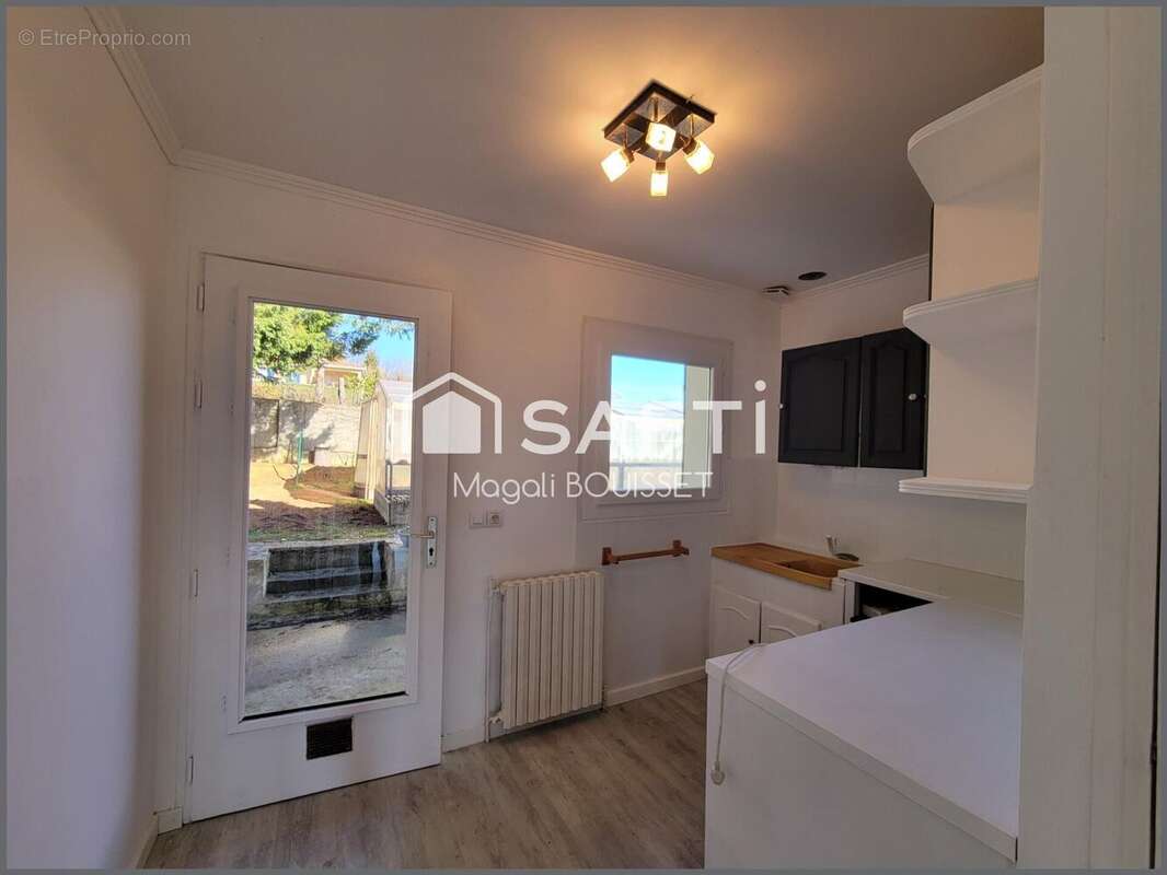 Maison 179 m² à Landorthe  - photo 9