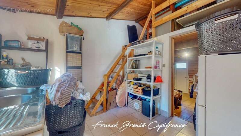 Maison à LA ROQUEBRUSSANNE