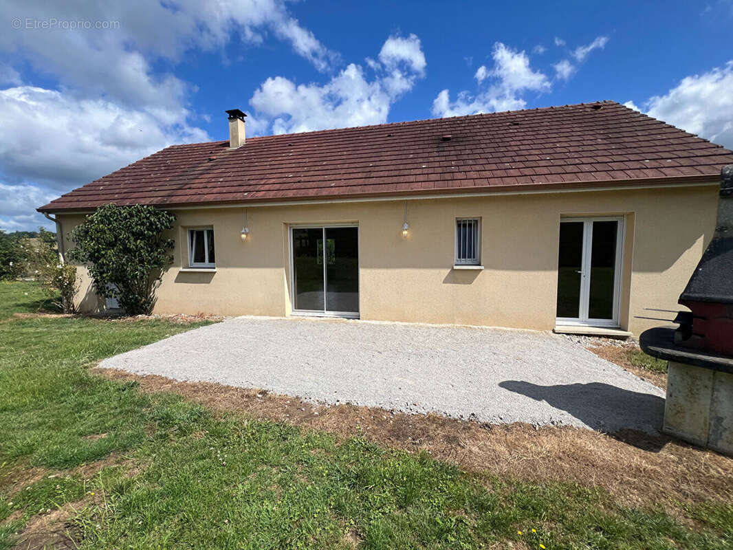 Maison à SAINT-EVROULT-DE-MONTFORT