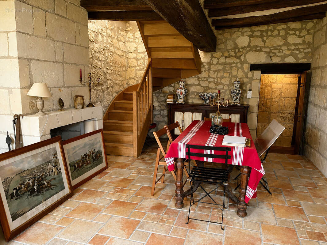 Maison à RESTIGNE