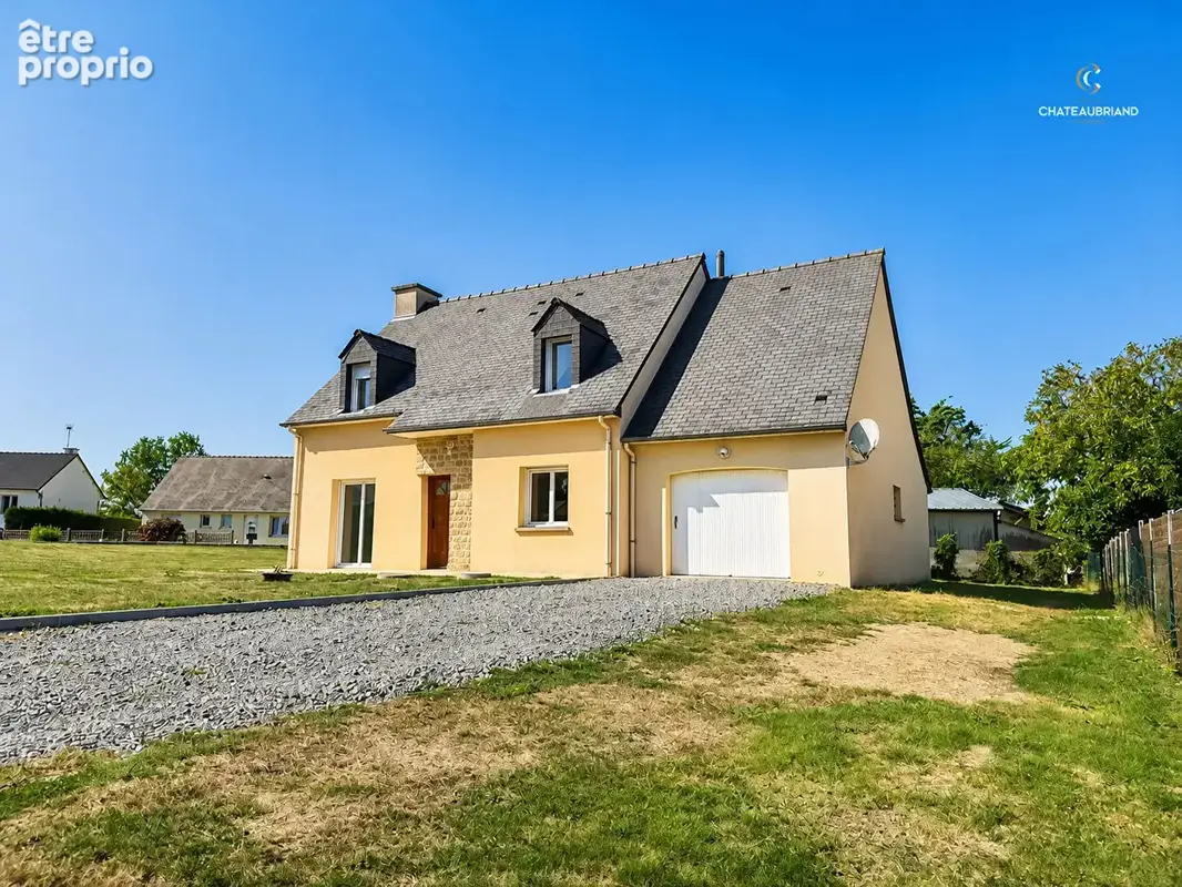 Photo Maison à Saint-Remy-Du-Plain au prix de 239 625€