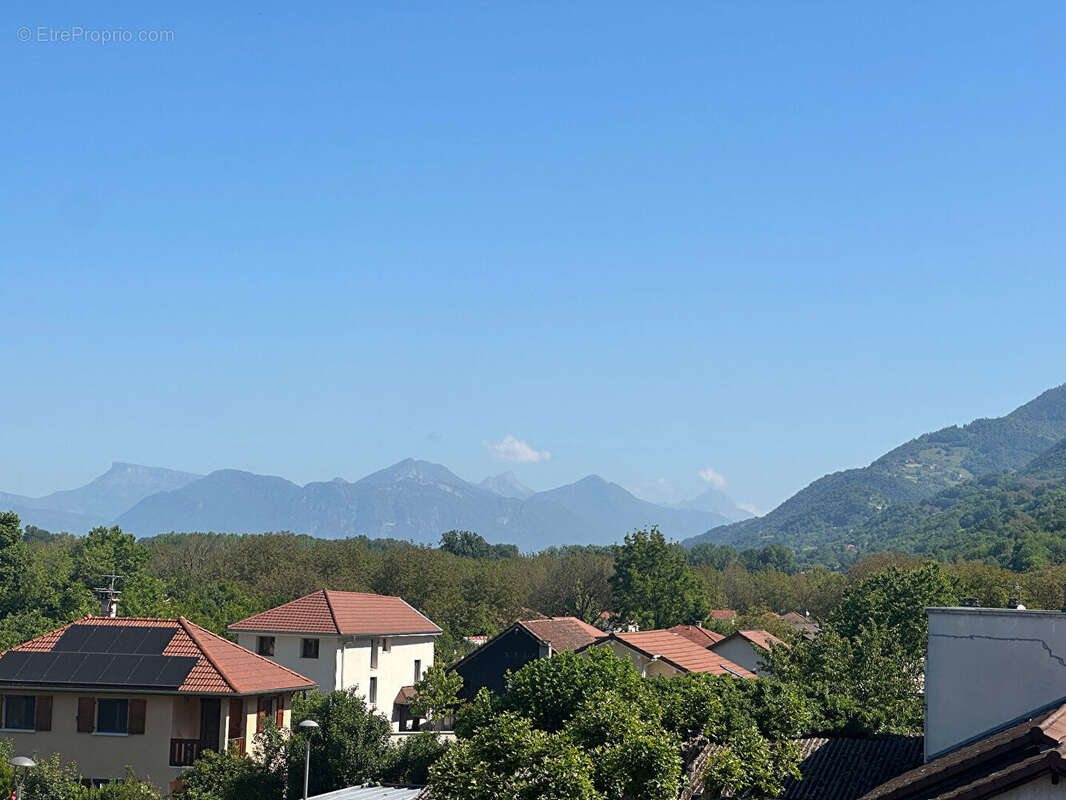Appartement à TENCIN