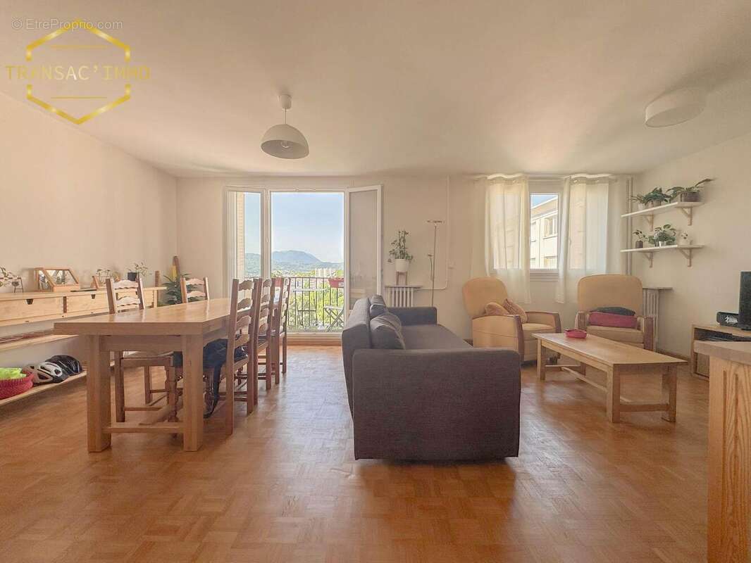 n°13 - Appartement à SAINT-MARTIN-D'HERES
