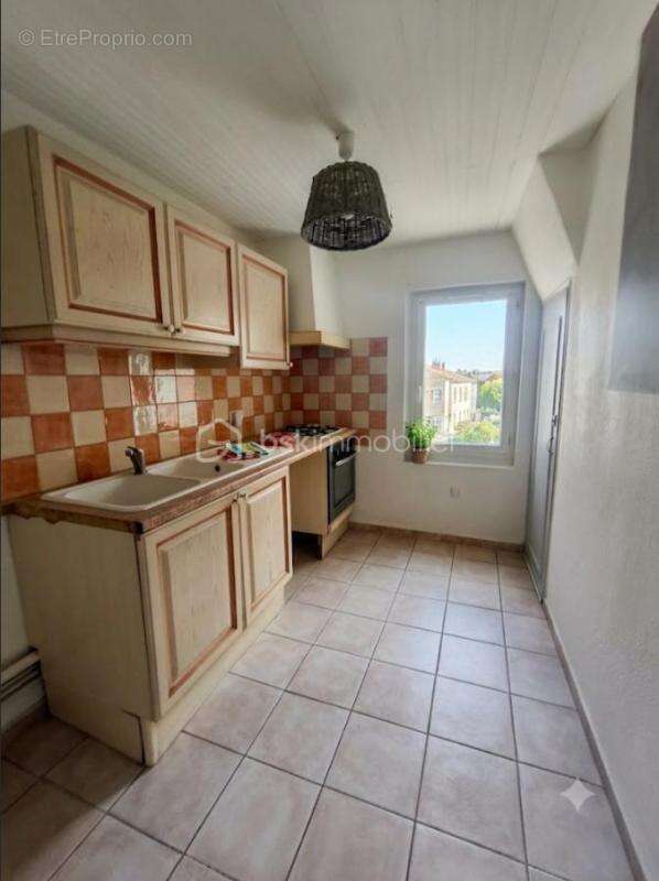 Maison de village T4 de  145 m² dont 65 m² de combles aménageables - photo 2