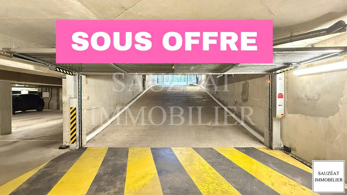 Parking à BAGNEUX