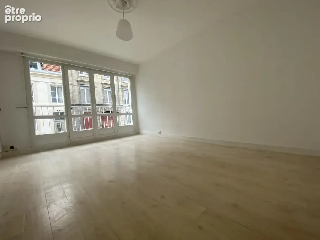 Appartement 2 pièces 52 m² à vendre à Reims (51100) - photo 2