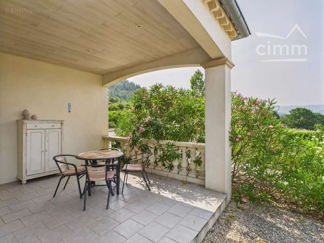Villa contemporaine avec vue imprenable à Les Vans - photo 12