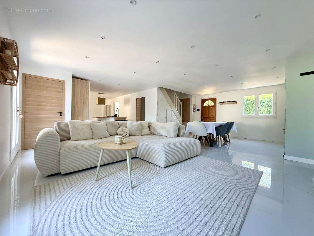 Maison À Vendre - photo 2