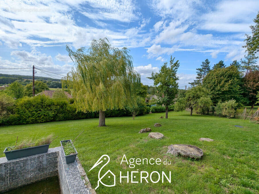 Maison à TREUZY-LEVELAY