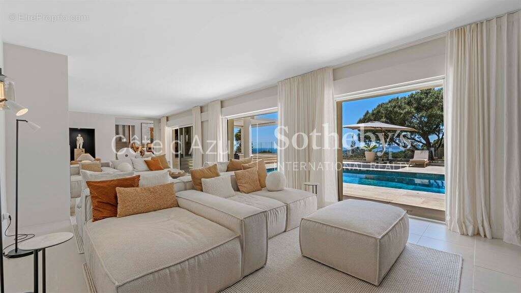 Exclusivité villa contemporaine avec vue mer, proche plage de la Nartelle - photo 6