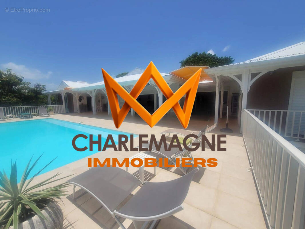 Maison à SAINTE-ANNE