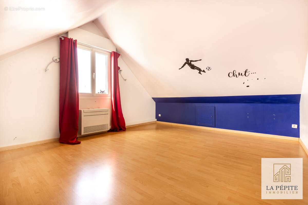 Maison pavillonnaire contemporaine 246 m2  5 chambres  Terrain 1 700 m2 - photo 23