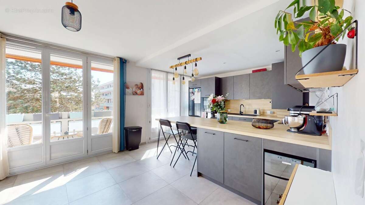 Appartement À Vendre - photo 6