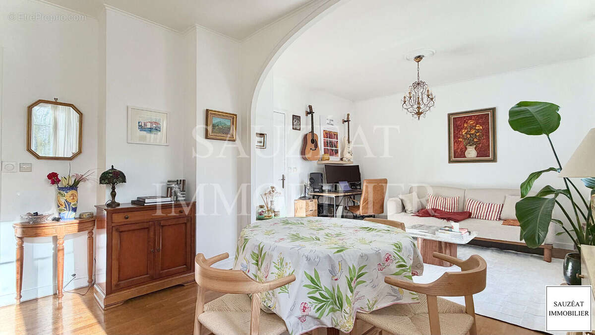 Appartement à BAGNEUX
