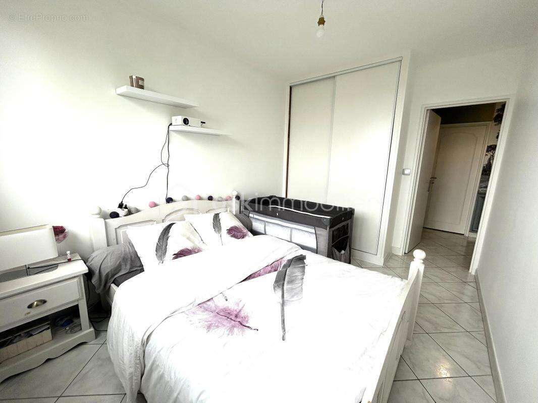 Appartement à FLEURY-LES-AUBRAIS