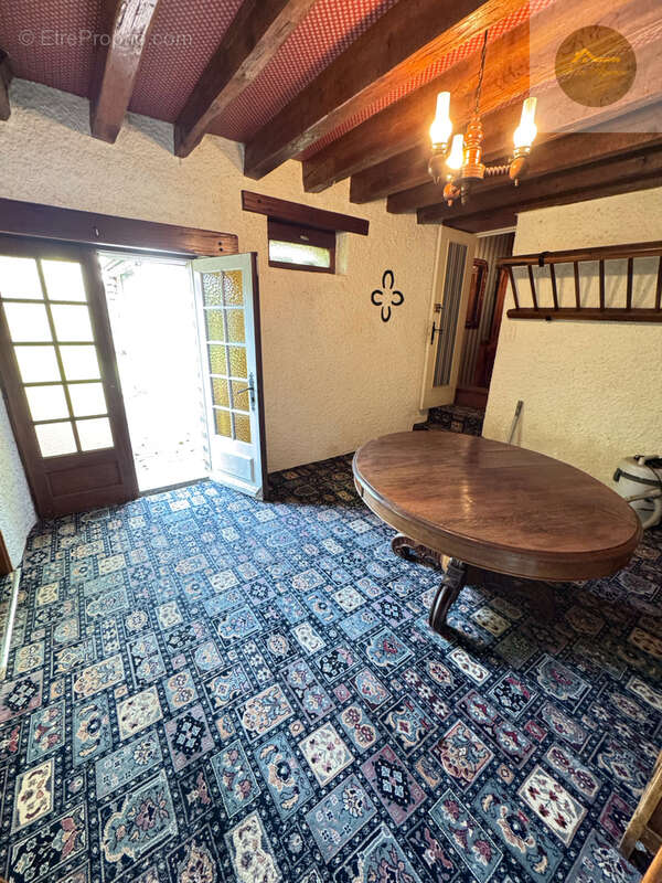 Maison à EGREVILLE