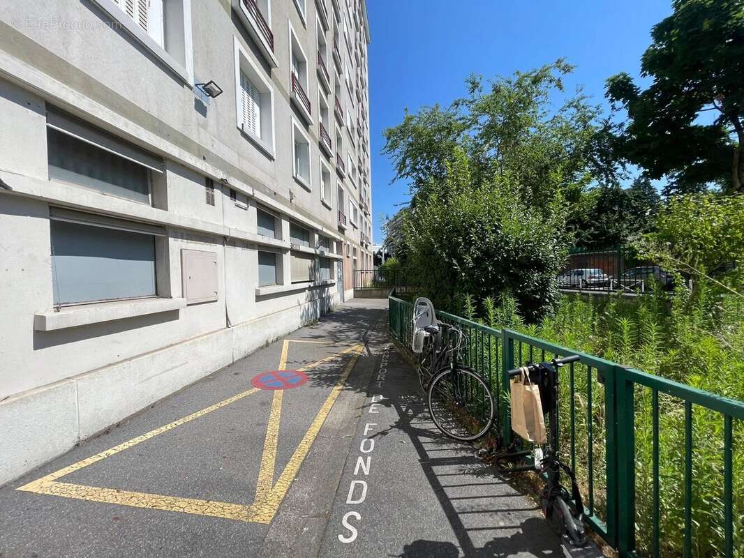 Commerce à MONTROUGE