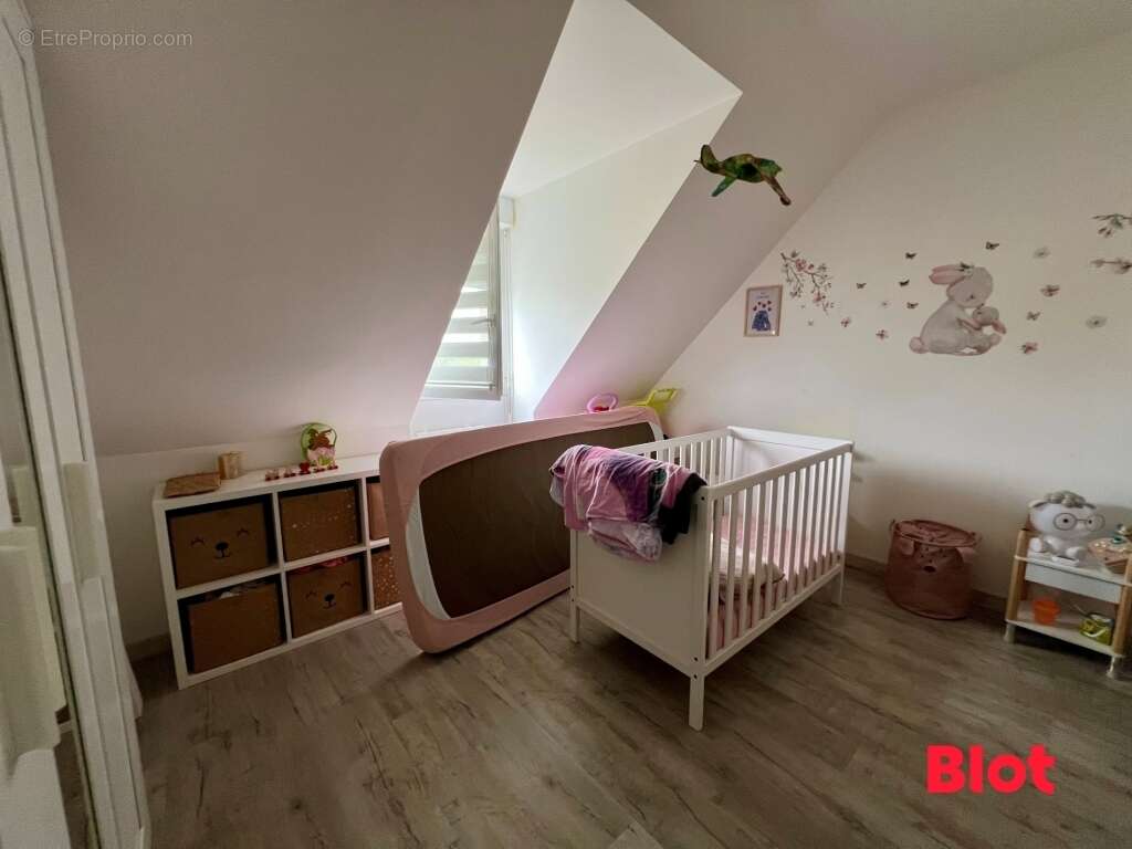 Maison à SAINT-ONEN-LA-CHAPELLE