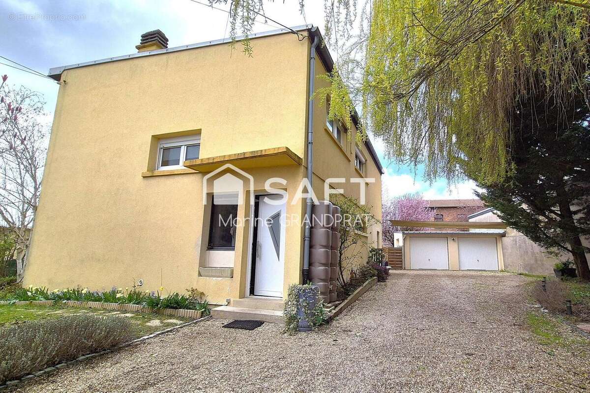 Maison 138 m² à Metz  - photo 2