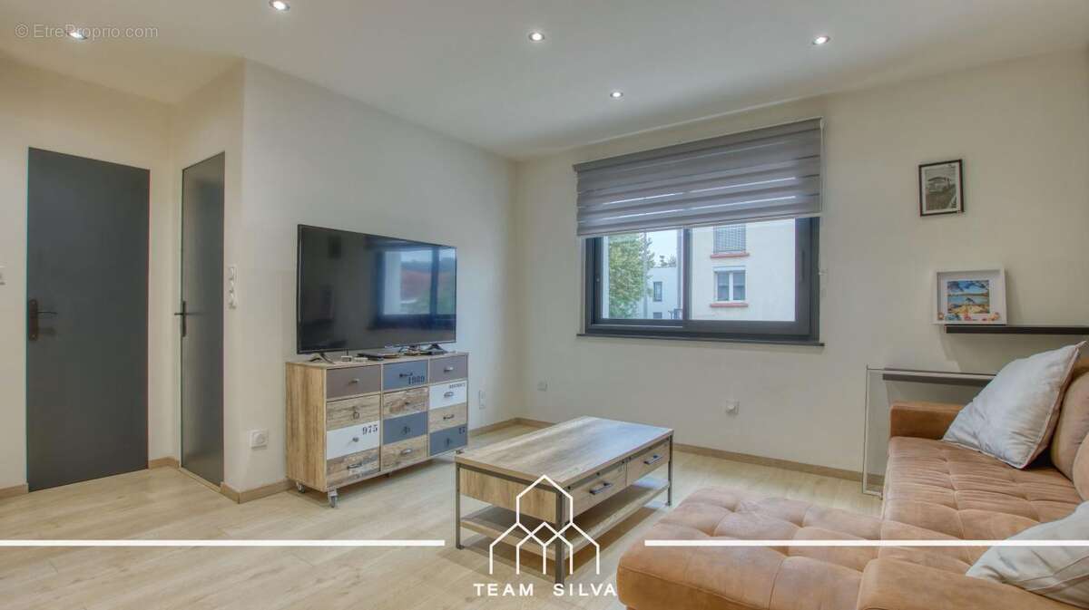 Maison à SEREZIN-DU-RHONE