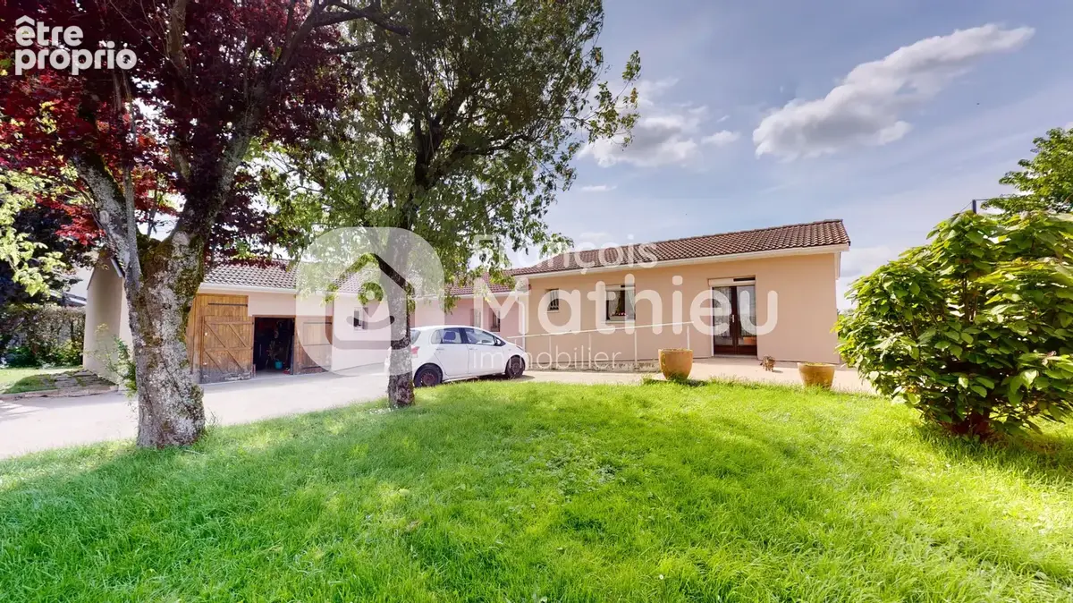 Secteur Saint-André-de-Corcy - Maison de plain-pied 5 pièces 130 m2 hab - 3 Chambres - Double garage et terrai - photo 2