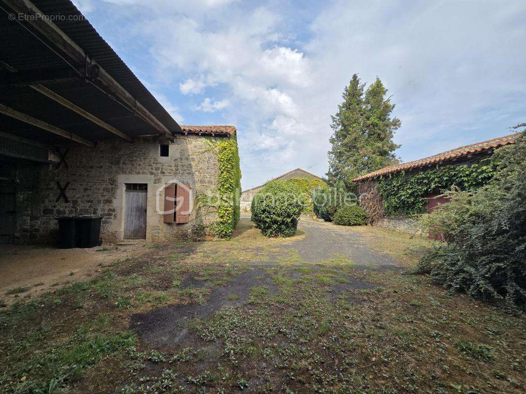 Maison à LA MAGDELEINE