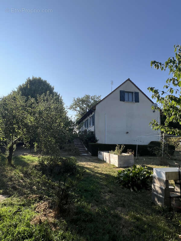 Maison à COULANGES-LES-NEVERS