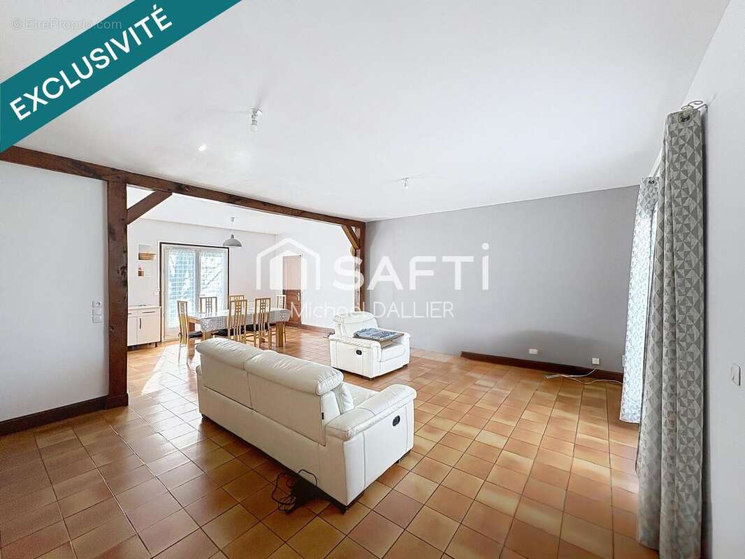 Photo 6 - Maison à SAINT-GENOU