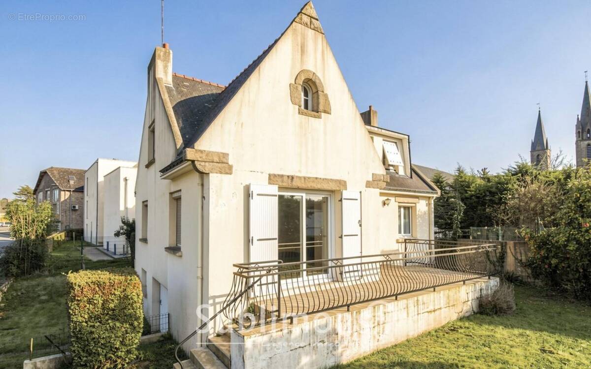 Maison à QUESTEMBERT
