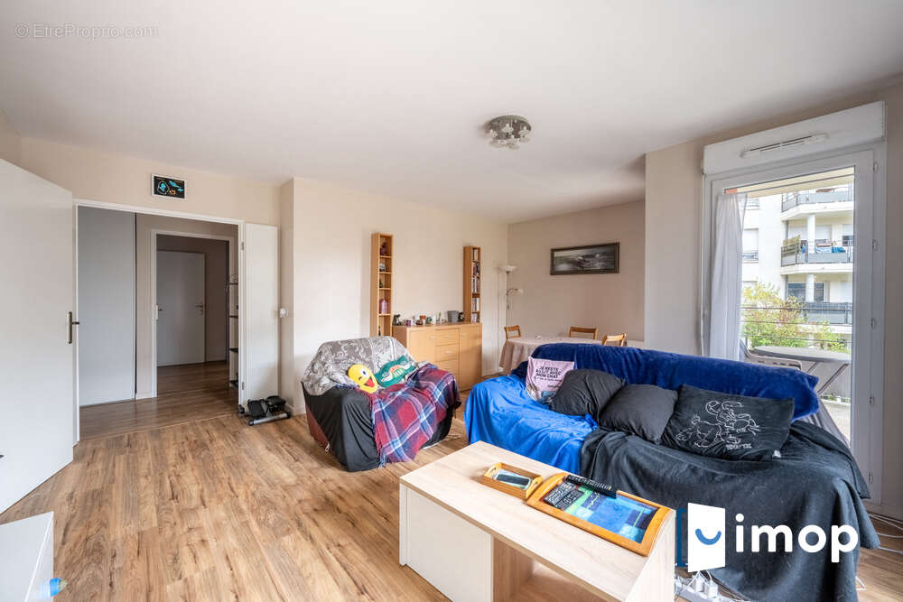 T3 avec terrasse 16 m² et double parking sécurisé - photo 5