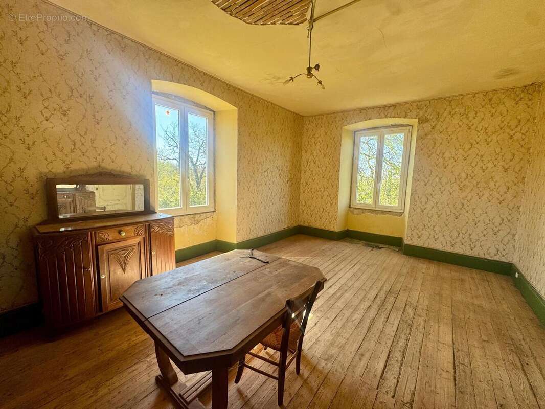 Maison 100 m² à Saint-Beauzeil  - photo 3
