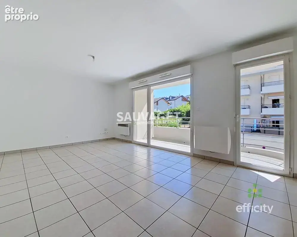 Appartement à VETRAZ-MONTHOUX