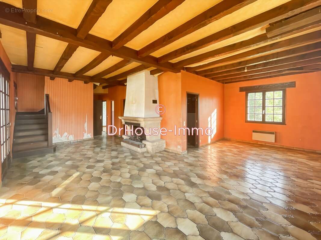 Maison à GAGNAC-SUR-CERE