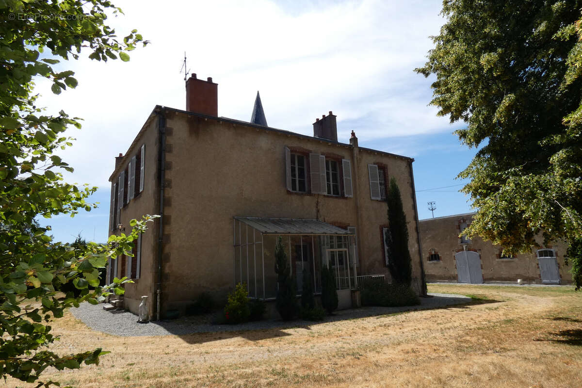 Maison à GUERET