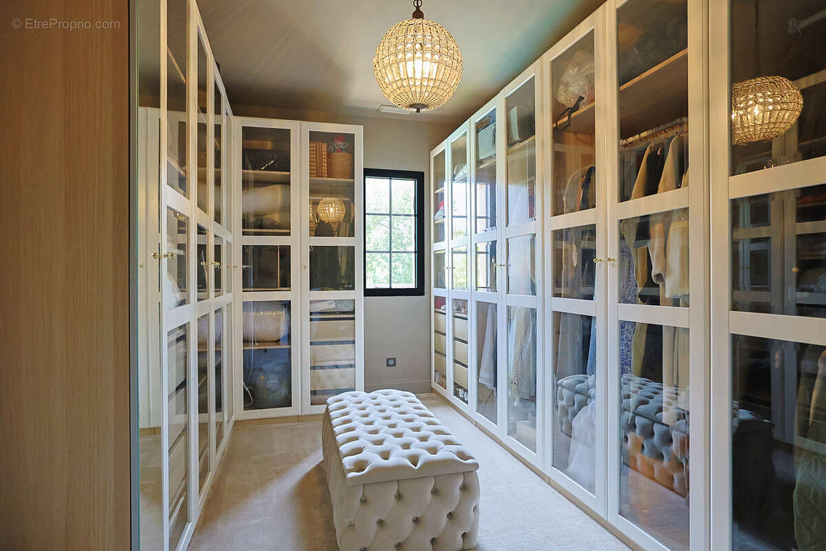 Maison à SOLLIES-TOUCAS