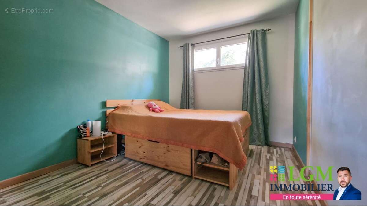 Maison à BELLEGARDE