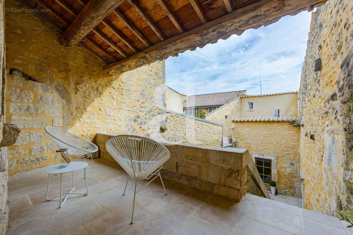 Maison à GRIGNAN