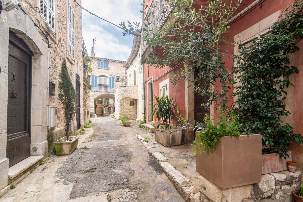 Appartement à LA COLLE-SUR-LOUP