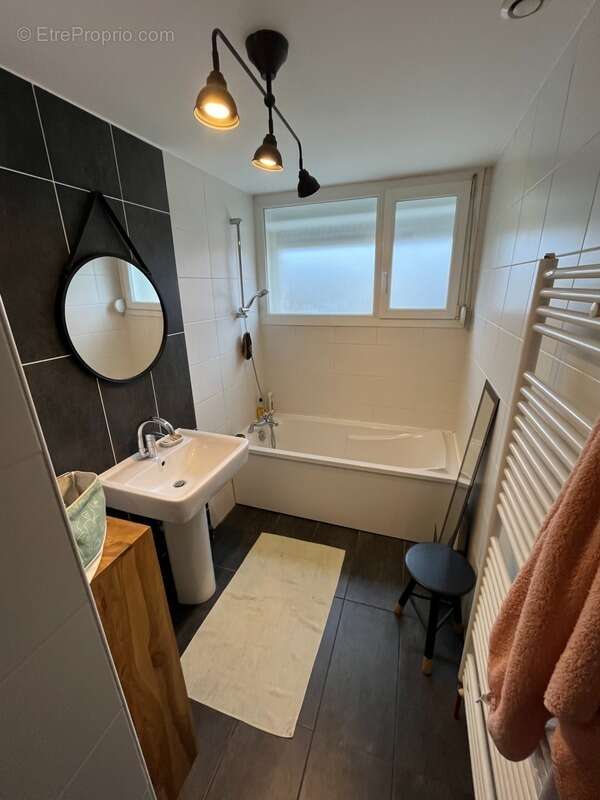 Maison à ROSIERES-AUX-SALINES