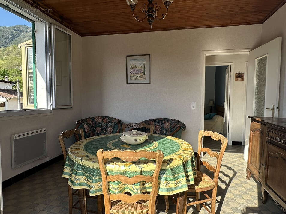 Appartement à ROQUEBILLIERE