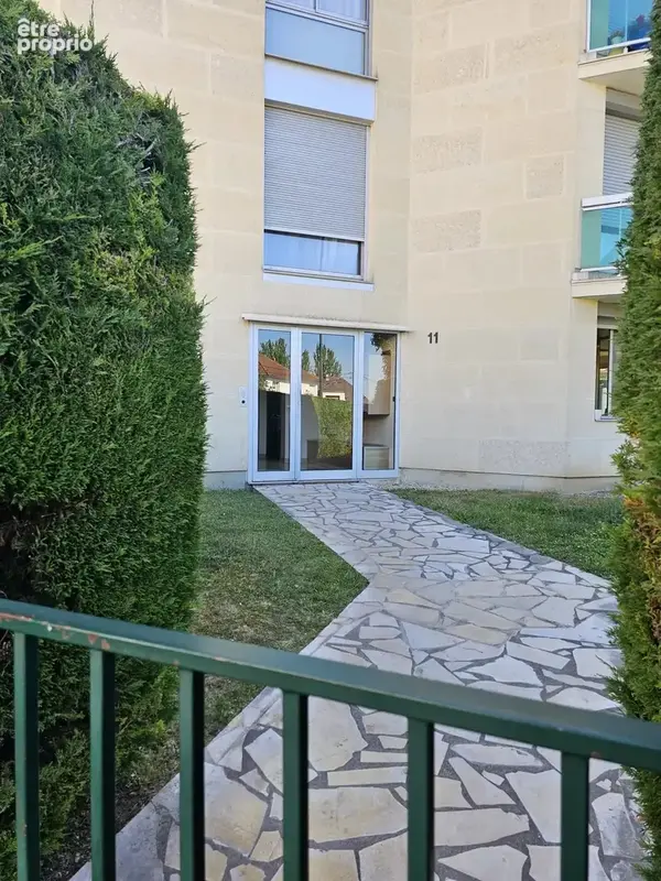 Bureaux en rez-de-chaussée – Triple exposition, double entrée sécurisée - photo 9