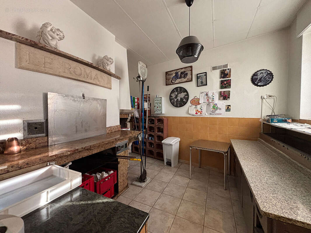 Commerce à MAIZIERES-LES-METZ