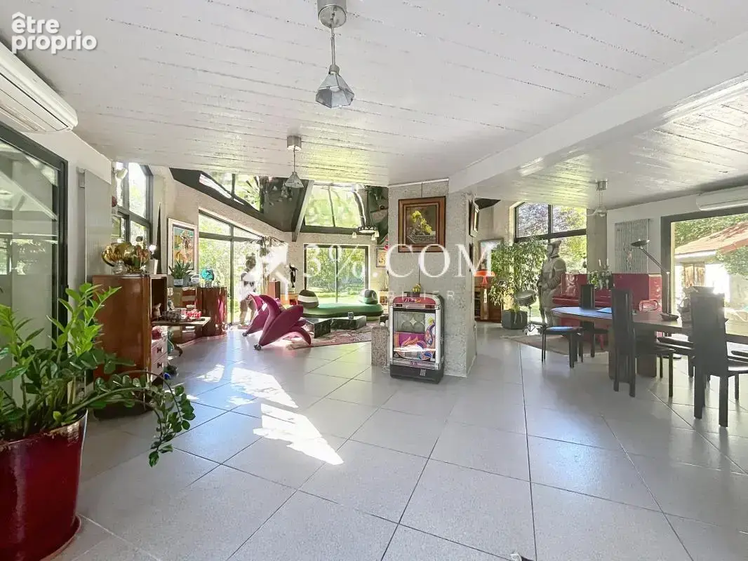 Maison de caractère au coeur de Châteauvert 340 m2 habitable - photo 11