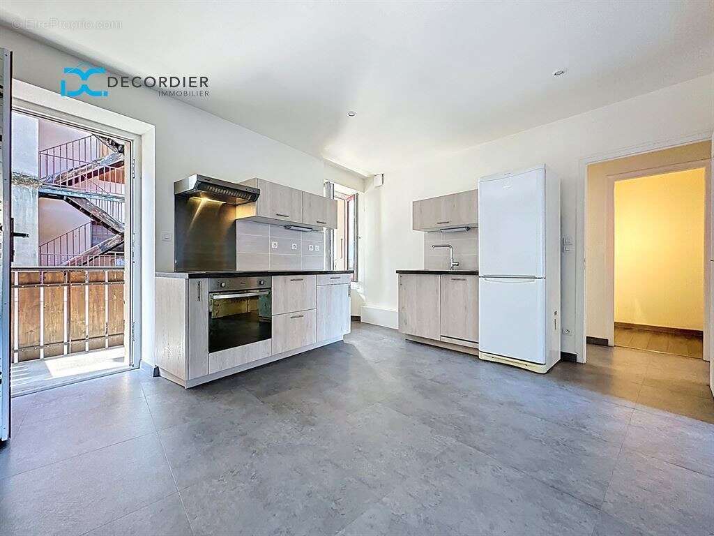Appartement à EVIAN-LES-BAINS