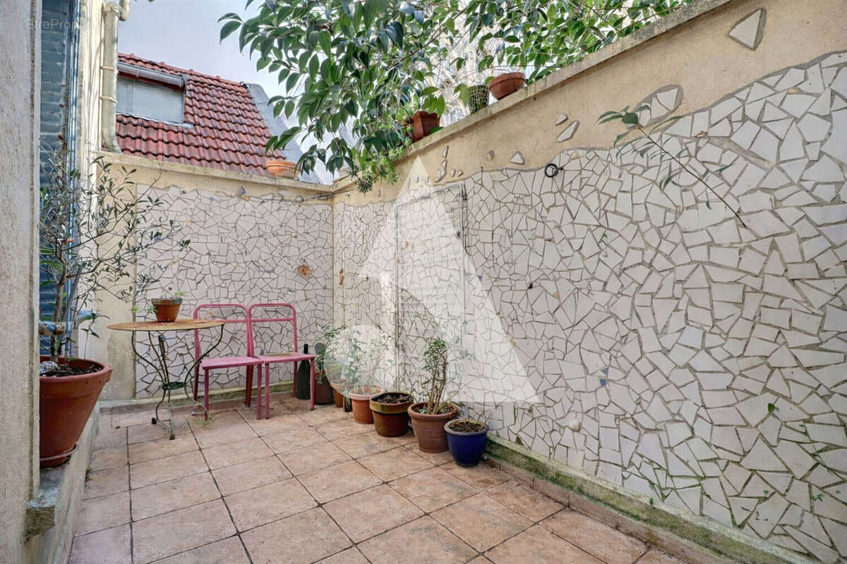 Maison à LES LILAS