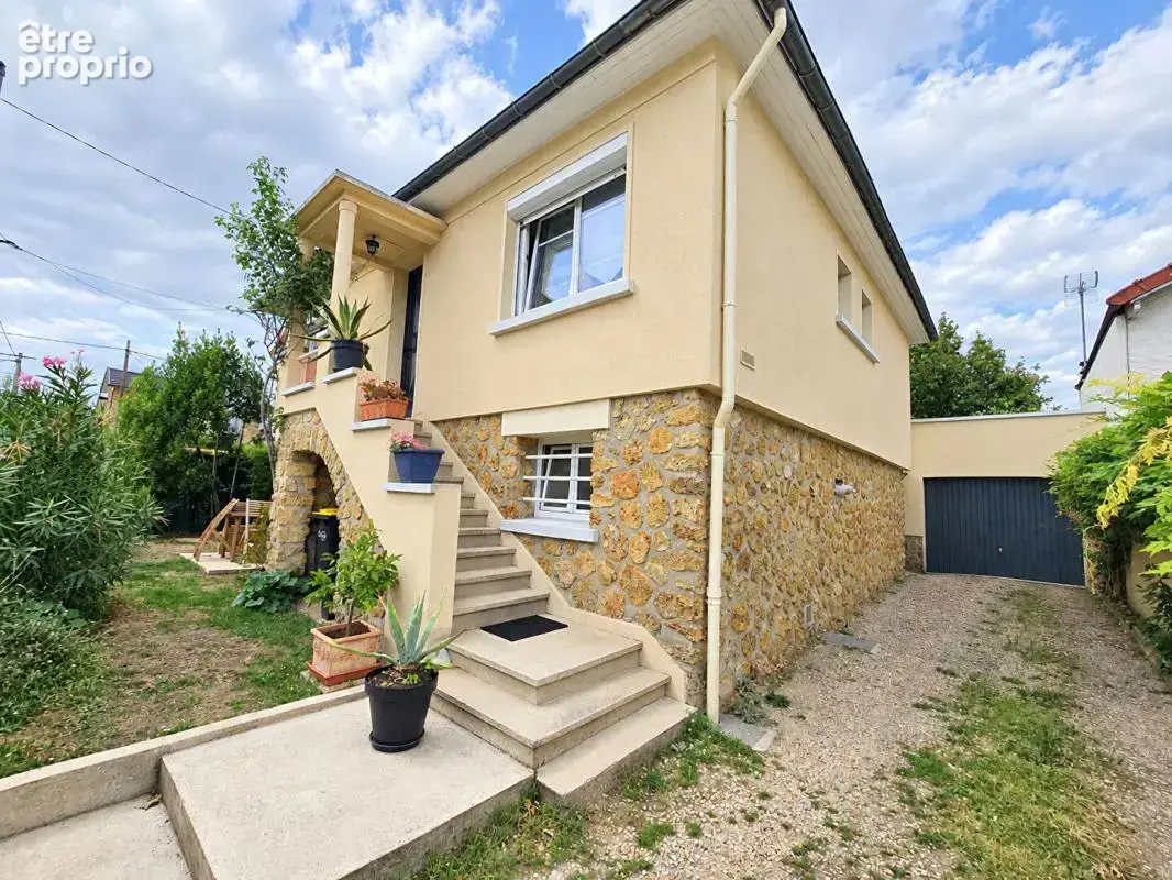 Maison individuelle à 500 mètres de la gare et du centre de Vaires sur Marne - photo 9