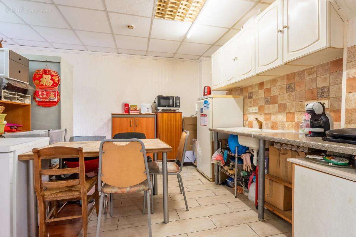 Appartement à PARIS-10E