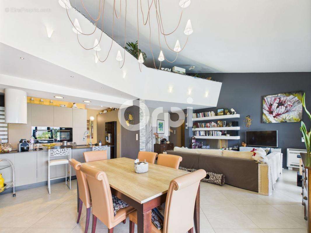 Vue mer et estérel - maison individuelle + studio + t2 - piscine - jardin - plein sud - photo 2