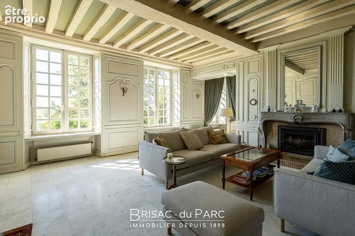 Maison à MONTSAUGEON