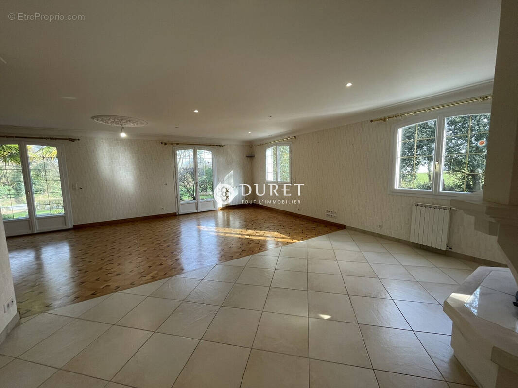 Maison à LE GIROUARD